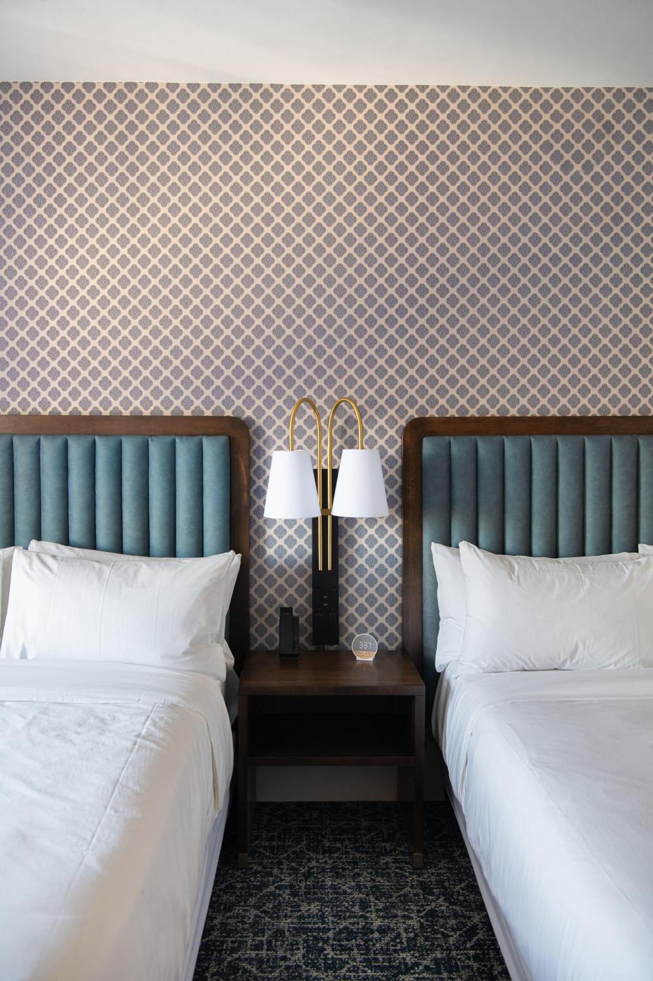Hotel Petersburg, Tapestry Collection By Hilton Екстериор снимка